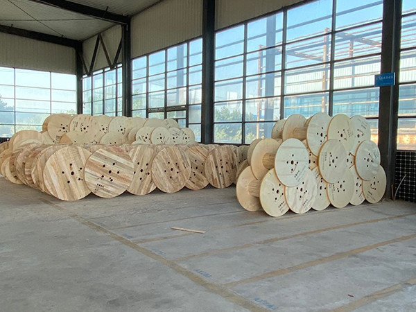 長飛(fēi)光纖光(guāng)纜